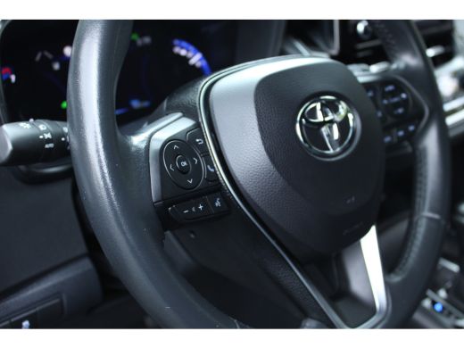 Toyota Corolla 1.8 HYBRID AUT. DYNAMIC NAVI/CAMERA/CARPLAY ActivLease financial lease