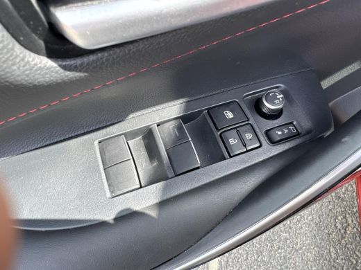 Toyota Corolla Touring Sports Hybrid 200 GR Sport | 06-10141018 Voor meer informatie ActivLease financial lease