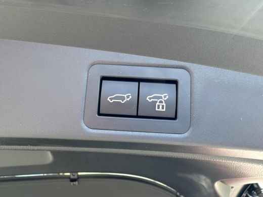 Toyota Corolla Touring Sports Hybrid 200 GR Sport | 06-10141018 Voor meer informatie ActivLease financial lease