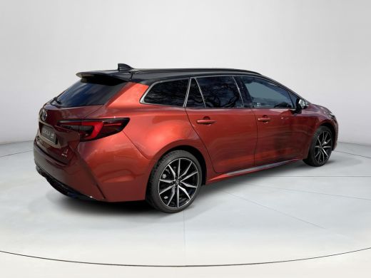Toyota Corolla Touring Sports Hybrid 200 GR Sport | 06-10141018 Voor meer informatie ActivLease financial lease