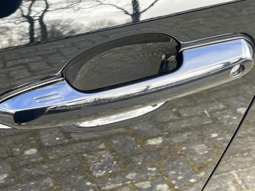 Toyota RAV4 2.5 Plug-in Hybrid AWD Style | Navigatie | Carplay | Verwarmbare achterbank | Parkeersensoren | ActivLease financial lease