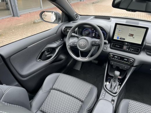 Toyota Yaris 1.5 Hybrid 130 Executive ActivLease financial lease