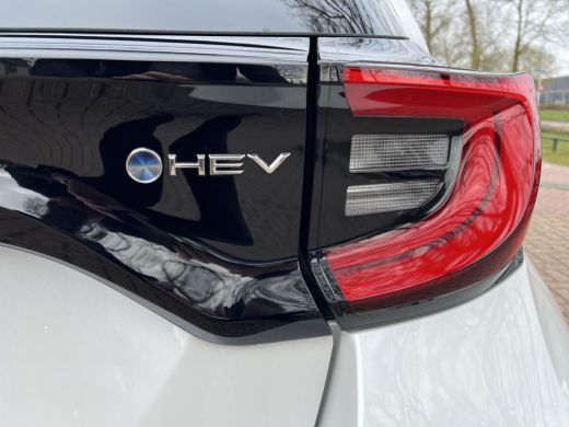 Toyota Yaris 1.5 Hybrid 130 Executive ActivLease financial lease