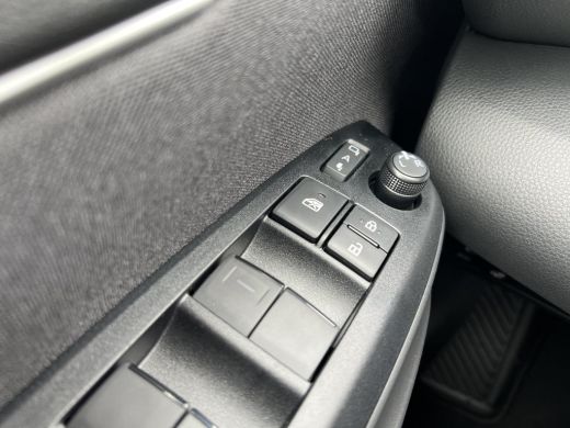 Toyota Yaris 1.5 Hybrid 130 Executive ActivLease financial lease