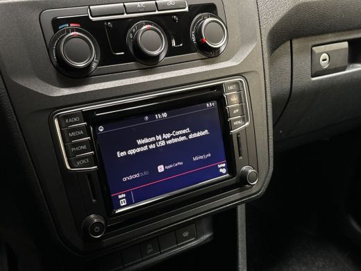 Volkswagen Caddy 2.0 TDI L1H1 BMT Sport Automaat (APPLE CARPLAY, NAVIGATIE, CAMERA, LM VELGEN, CRUISE, TREKHAAK, P... ActivLease financial lease