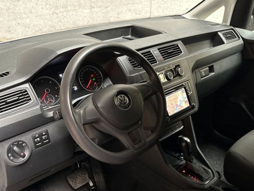 Volkswagen Caddy 2.0 TDI L1H1 BMT Sport Automaat (APPLE CARPLAY, NAVIGATIE, CAMERA, LM VELGEN, CRUISE, TREKHAAK, P... ActivLease financial lease