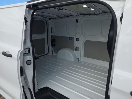 Volkswagen e-Transporter 32 L1H1 64 kWh | 100Kw | Clima | PDC Voor en achter | Warmte pomp | 3 Zits | ACC | ActivLease financial lease
