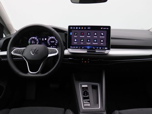 Volkswagen Golf 1.5 eHybrid Life Edition 204PK DSG Trekhaak, Memorystoel, Ergo Active Stoelen, 17" LM Velgen, Key... ActivLease financial lease