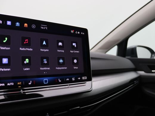 Volkswagen Golf 1.5 eHybrid Life Edition 204PK DSG Trekhaak, Memorystoel, Ergo Active Stoelen, 17" LM Velgen, Key... ActivLease financial lease