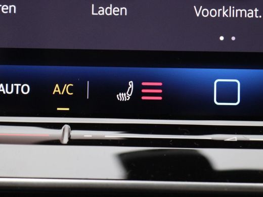 Volkswagen Golf 1.5 eHybrid Life Edition 204PK DSG Trekhaak, Memorystoel, Ergo Active Stoelen, 17" LM Velgen, Key... ActivLease financial lease