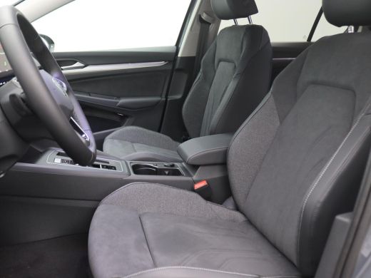 Volkswagen Golf 1.5 eHybrid Life Edition 204PK DSG Trekhaak, Memorystoel, Ergo Active Stoelen, 17" LM Velgen, Key... ActivLease financial lease