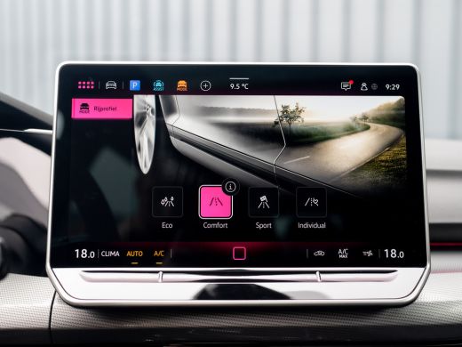 Volkswagen Golf 1.5 eTSI 50 Edition | Panodak | Trekhaak wegkl. | Stoelgeheugen | Head Up | IQ Light | Prijs Rijk... ActivLease financial lease