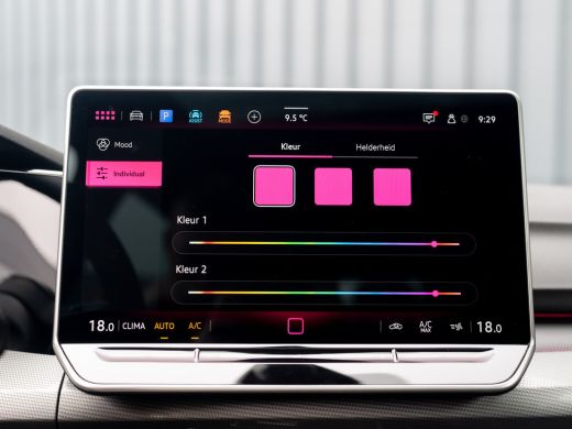 Volkswagen Golf 1.5 eTSI 50 Edition | Panodak | Trekhaak wegkl. | Stoelgeheugen | Head Up | IQ Light | Prijs Rijk... ActivLease financial lease