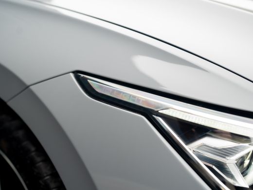 Volkswagen Golf 1.5 eTSI 50 Edition | Panodak | Trekhaak wegkl. | Stoelgeheugen | Head Up | IQ Light | Prijs Rijk... ActivLease financial lease