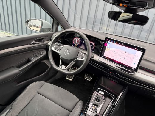 Volkswagen Golf 1.5 eTSI 50 Edition | Panodak | Trekhaak wegkl. | Stoelgeheugen | Head Up | IQ Light | Prijs Rijk... ActivLease financial lease