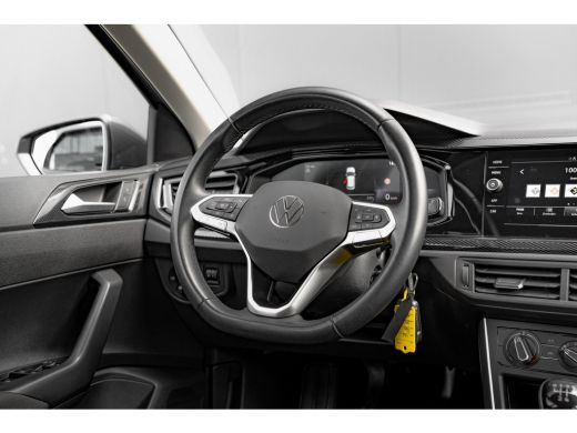 Volkswagen Polo 1.0 TSI Life Edition | Camera | Adaptive Cruise | 15" | Parkeersensoren Achter ActivLease financial lease