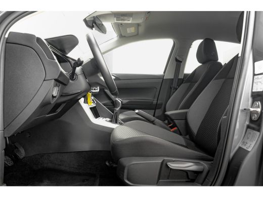 Volkswagen Polo 1.0 TSI Life Edition | Camera | Adaptive Cruise | 15" | Parkeersensoren Achter ActivLease financial lease