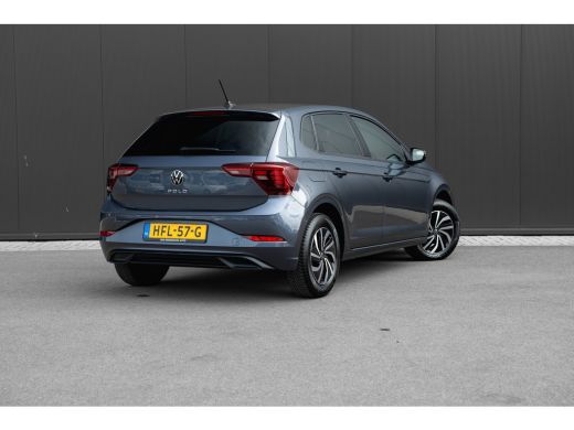 Volkswagen Polo 1.0 TSI Life Edition | Camera | Adaptive Cruise | 15" | Parkeersensoren Achter ActivLease financial lease