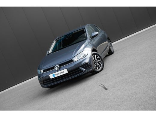 Volkswagen Polo 1.0 TSI Life Edition | Camera | Adaptive Cruise | 15" | Parkeersensoren Achter ActivLease financial lease