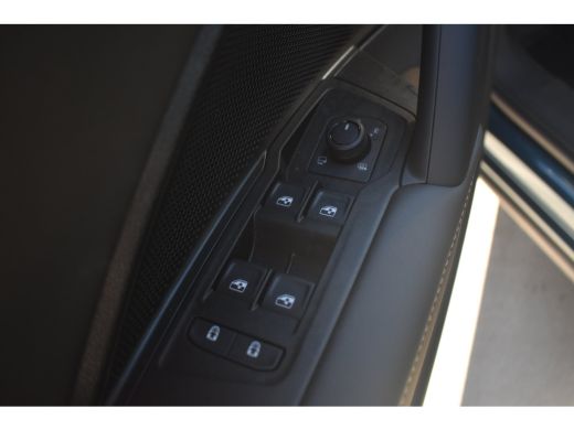 Volkswagen Tayron 1.5 eHybrid 204PK Life Edition | TREKHAAK | STOEL + STUURVERW. | CAMERA | ADAPT. CRUISE | APP. CO... ActivLease financial lease