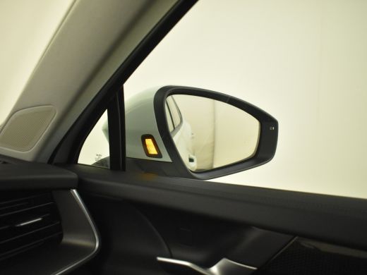 Volkswagen Tayron 1.5 eHybrid Life 204pk DSG/AUTO | Dodehoek detectie | Adaptive cruise control | Stoelverwarming |... ActivLease financial lease