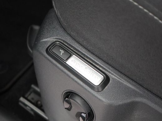 Volkswagen Tiguan 1.5 TSI ACT DSG R-LINE HIGHLINE + PANORAMA | 20 INCH | VIRTUAL | MASSAGE | ADAPTIVE | CAMERA ActivLease financial lease