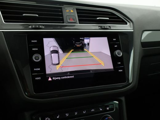 Volkswagen Tiguan 1.5 TSI ACT DSG R-LINE HIGHLINE + PANORAMA | 20 INCH | VIRTUAL | MASSAGE | ADAPTIVE | CAMERA ActivLease financial lease