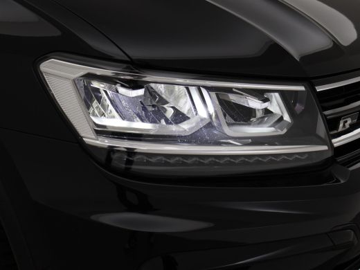 Volkswagen Tiguan 1.5 TSI ACT DSG R-LINE HIGHLINE + PANORAMA | 20 INCH | VIRTUAL | MASSAGE | ADAPTIVE | CAMERA ActivLease financial lease