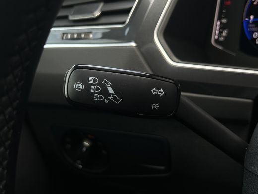 Volkswagen Tiguan 1.5 TSI R-Line Business+ | Pano | Adap. Cruise Control | H&K Audio | Stuur Verwarming | Camera | ... ActivLease financial lease