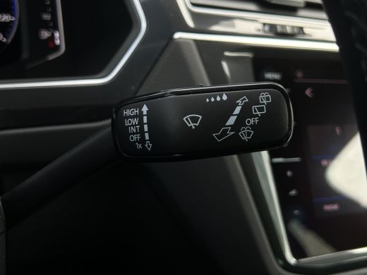Volkswagen Tiguan 1.5 TSI R-Line Business+ | Pano | Adap. Cruise Control | H&K Audio | Stuur Verwarming | Camera | ... ActivLease financial lease