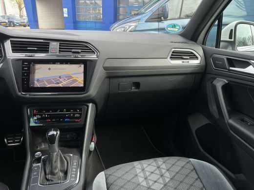 Volkswagen Tiguan 1.5 TSI R-Line Business+ | Pano | Adap. Cruise Control | H&K Audio | Stuur Verwarming | Camera | ... ActivLease financial lease