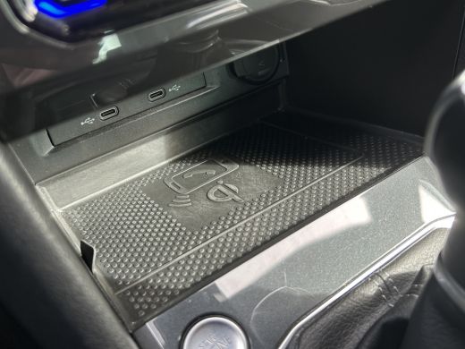 Volkswagen Tiguan 1.5 TSI R-Line Business+ | Pano | Adap. Cruise Control | H&K Audio | Stuur Verwarming | Camera | ... ActivLease financial lease