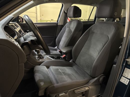 Volkswagen Tiguan E-HYBRID 245PK DSG LIFE NAVI/VIRTUAL/TREKHAAK ActivLease financial lease