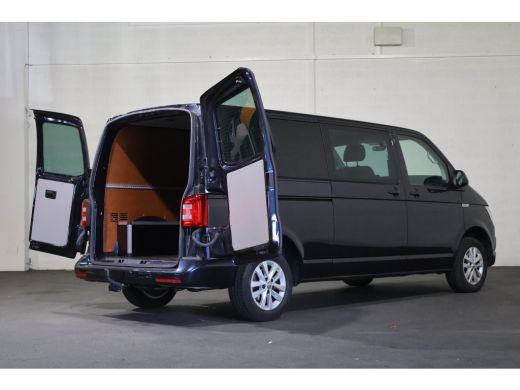 Volkswagen Transporter 2.0 TDI 150pk Automaat L2 H1 DC 2x Schuifdeur ActivLease financial lease