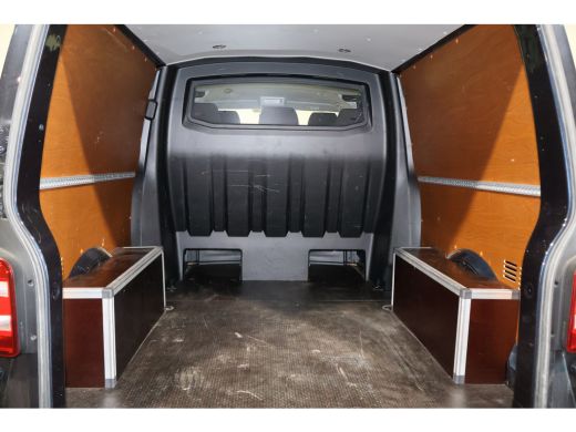 Volkswagen Transporter 2.0 TDI 150pk Automaat L2 H1 DC 2x Schuifdeur ActivLease financial lease