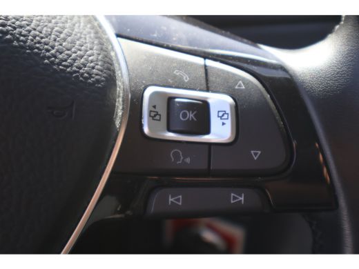 Volkswagen Transporter 2.0 TDI 150pk Automaat L2 H1 DC 2x Schuifdeur ActivLease financial lease