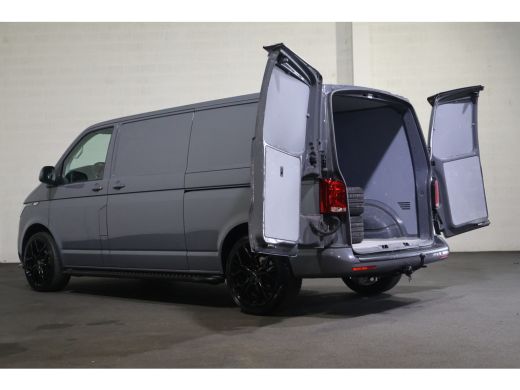 Volkswagen Transporter 2.0 TDI 150pk L2 H1 Bulli 75th Edition ActivLease financial lease