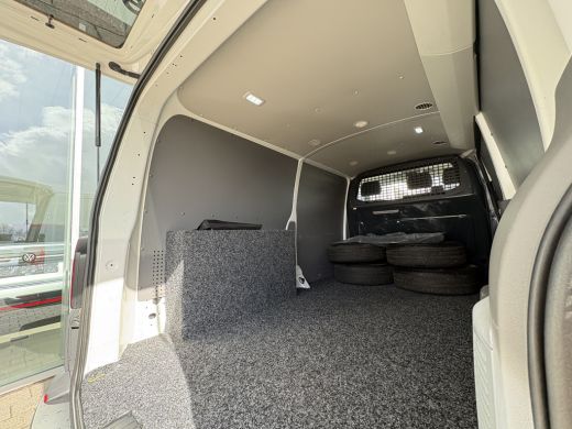 Volkswagen Transporter 2.0 TDI L2H1 150pk | 3 Zits | Achterklep | PDC | Laadruimte bekleding Cruise control |  Bijrijder... ActivLease financial lease