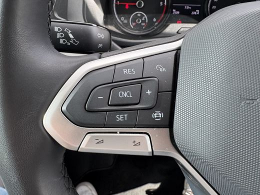 Volkswagen Transporter 2.0 TDI L2H1 150pk | 3 Zits | Achterklep | PDC | Laadruimte bekleding Cruise control |  Bijrijder... ActivLease financial lease