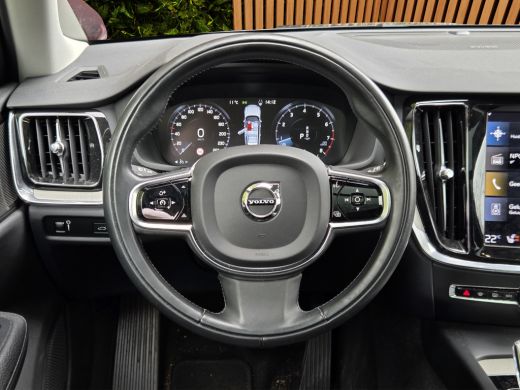 Volvo  V60 2.0 B3 Inscription | Trekhaak | Panoramadak | Camera | Stuur/stoelverwarming ActivLease financial lease