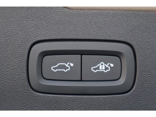 Volvo  V60 2.0 T6 Plug-in hybrid AWD Plus Dark | Harman Kardon | Trekhaak | BLIS | Bright Dusk | ActivLease financial lease