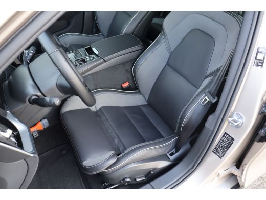 Volvo  V60 2.0 T6 Plug-in hybrid AWD Plus Dark | Harman Kardon | Trekhaak | BLIS | Bright Dusk | ActivLease financial lease