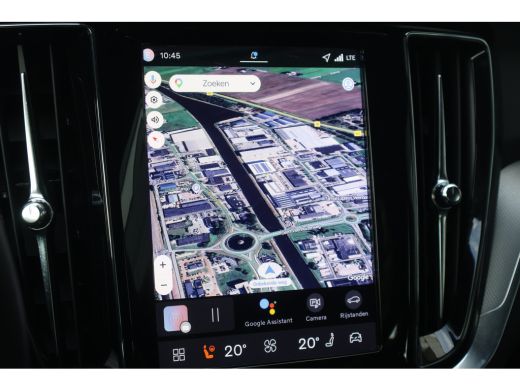 Volvo  V60 2.0 T6 Plug-in hybrid AWD Plus Dark | Harman Kardon | Trekhaak | BLIS | Bright Dusk | ActivLease financial lease