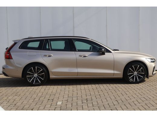 Volvo  V60 2.0 T6 Plug-in hybrid AWD Plus Dark | Harman Kardon | Trekhaak | BLIS | Bright Dusk | ActivLease financial lease