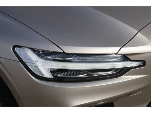 Volvo  V60 2.0 T6 Plug-in hybrid AWD Plus Dark | Harman Kardon | Trekhaak | BLIS | Bright Dusk | ActivLease financial lease