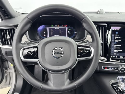 Volvo  V90 T8 Recharge Ultimate Dark | 20" | Luchtvering | Bowers & Wilkins | Trekhaak | Tailored Wool | 360... ActivLease financial lease