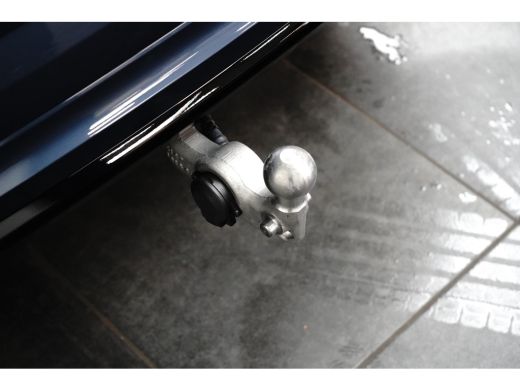 Volvo  XC60 Plus Black Edition Recharge Plug-In Hybrid AWD | Harman Kardon | Head Up Display | BLIS | Trekhaa... ActivLease financial lease