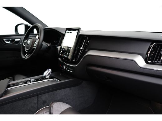 Volvo  XC60 Plus Black Edition Recharge Plug-In Hybrid AWD | Panoramadak | 360 Camera | Head-up Display | Har... ActivLease financial lease