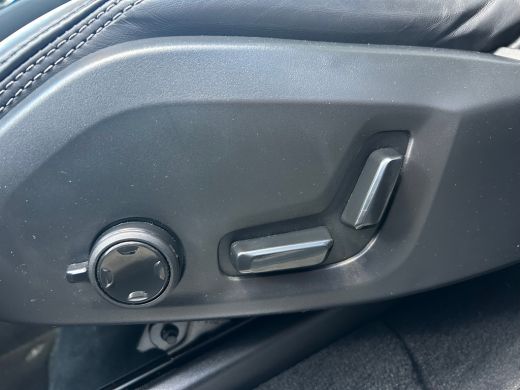 Volvo  XC90 2.0 T8 Plug-in hybrid AWD Ultra Dark Bowers & Wilkins | Luchtvering | 360 camera | Trekhaak | HU-... ActivLease financial lease