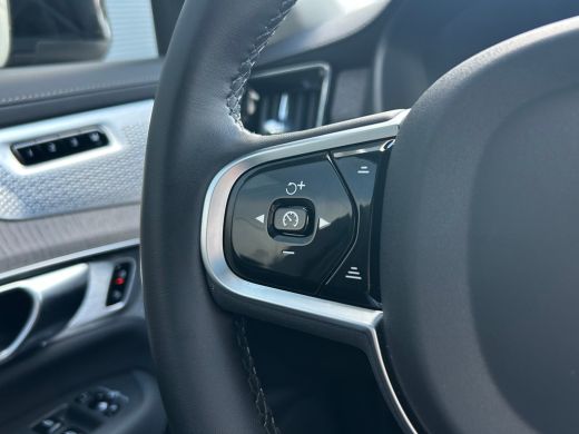 Volvo  XC90 2.0 T8 Plug-in hybrid AWD Ultra Dark Bowers & Wilkins | Luchtvering | 360 camera | Trekhaak | HU-... ActivLease financial lease